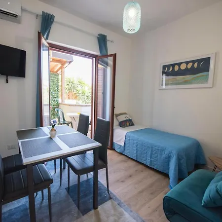 Oda ve Kahvaltı Casa Cosmano Brancaleone Marina