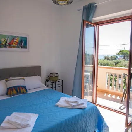 Casa Cosmano Bed & Breakfast 3*