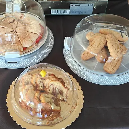 Alojamento de Acomodação e Pequeno-almoço Casa Cosmano Brancaleone Marina