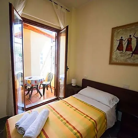 Oda ve Kahvaltı Casa Cosmano Brancaleone Marina