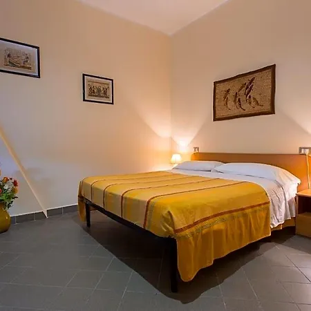 Oda ve Kahvaltı Casa Cosmano Brancaleone Marina