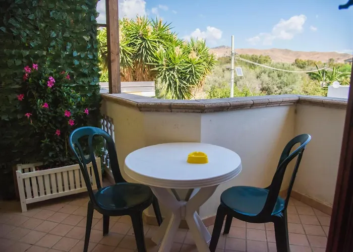 לינה וארוחת בוקר Casa Cosmano 3*