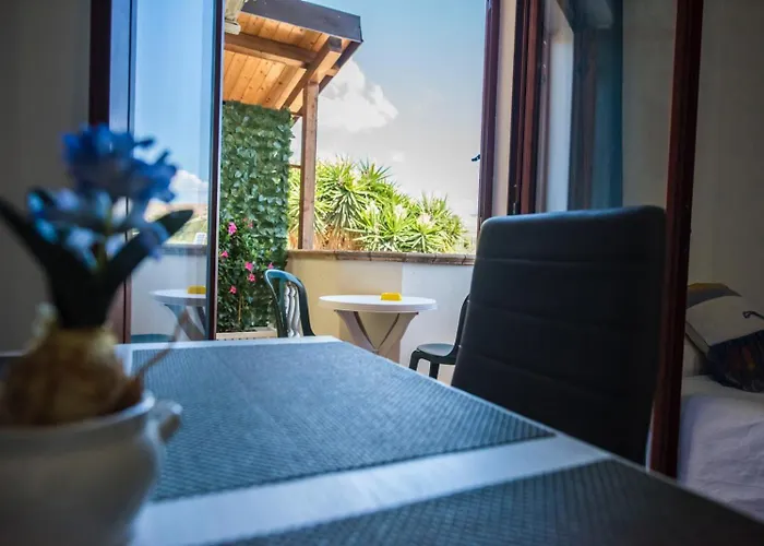 Casa Cosmano לינה וארוחת בוקר ברנקאלאונה מרינה