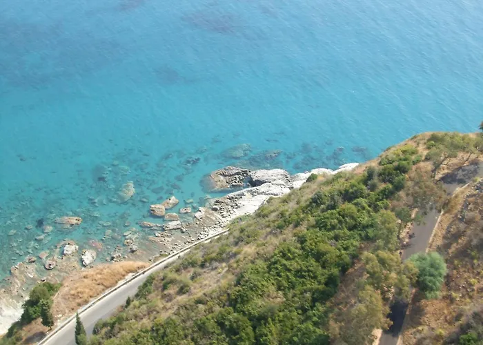 לינה וארוחת בוקר Casa Cosmano 3*