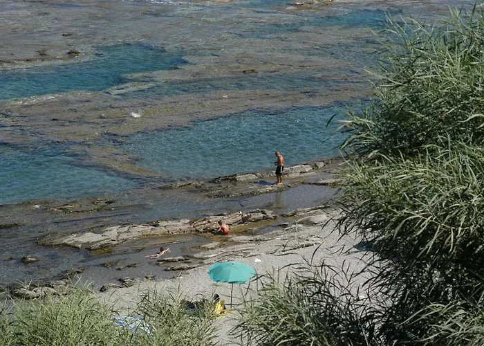 Casa Cosmano לינה וארוחת בוקר ברנקאלאונה מרינה