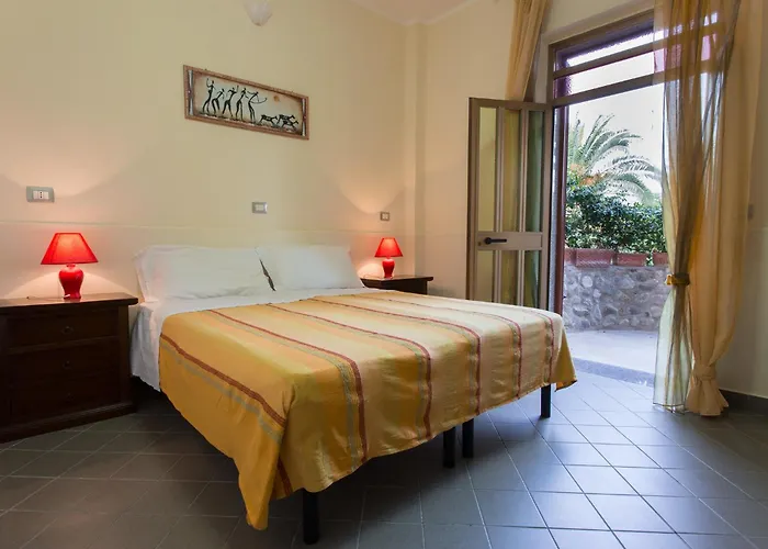 Casa Cosmano לינה וארוחת בוקר ברנקאלאונה מרינה